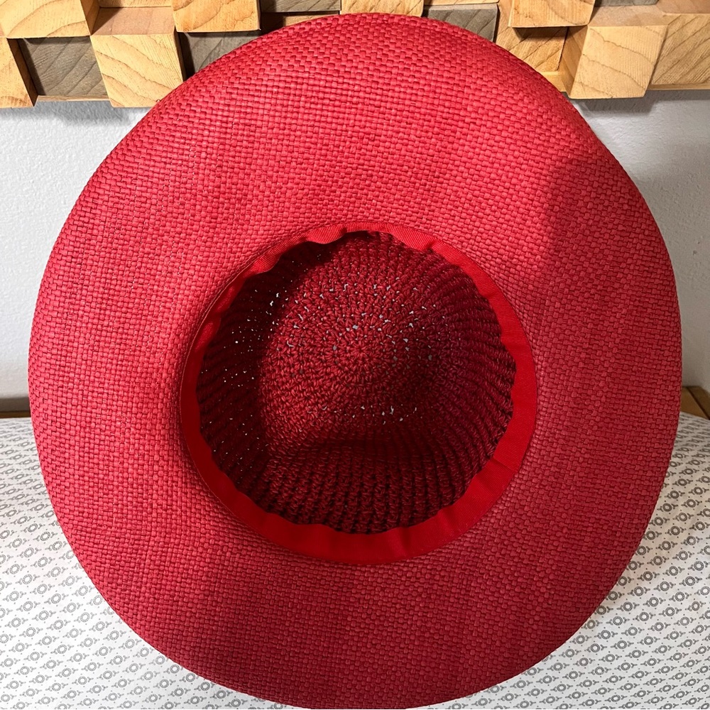 NWOT stylish hat - Picture 2 of 3